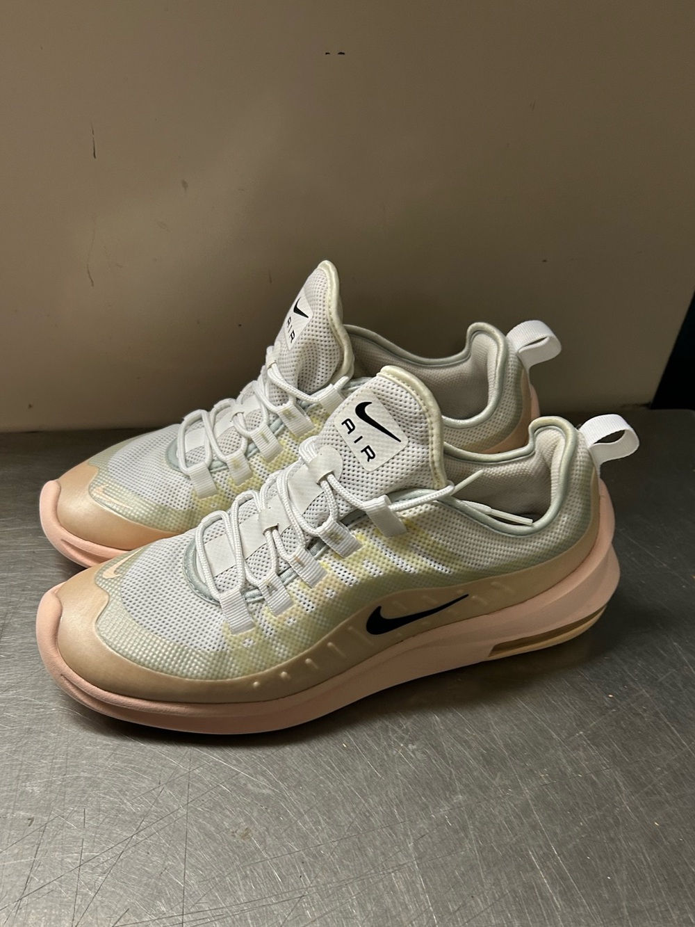 Nike Air Max Size 9.5 Women